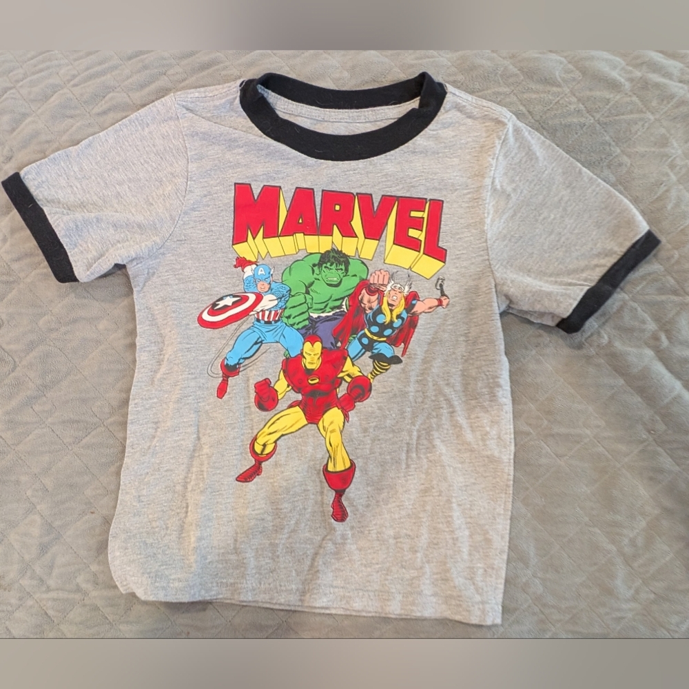 Marvel Kids Size 6 Avengers T-Shirt - Gray